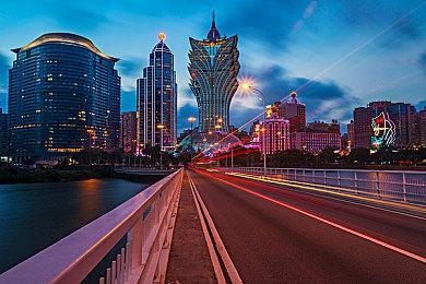 巴基斯坦青年玩吃鸡之后行凶 警方建议封杀这款游戏