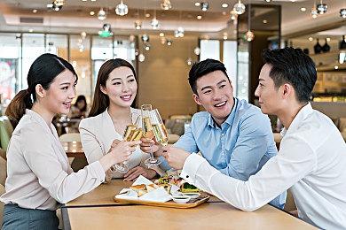 释放幸压抑！《空洞骑士：丝之歌》登顶Steam全球和国区热销榜